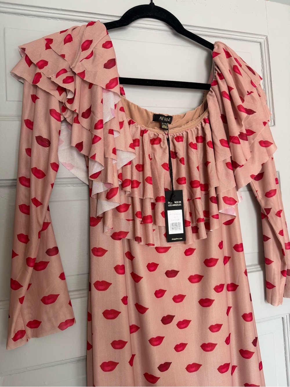 NWT Dahlia Ruffle Off The Shoulder Long Sleeve Maxi Dress In Almond Kiss XL - Picture 3 of 11